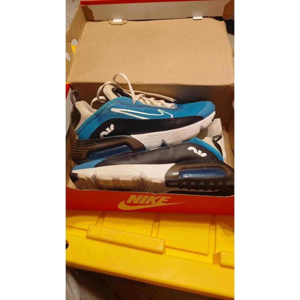 Nike Air Max 2090 Blue and Black Sneakers 6.5Y